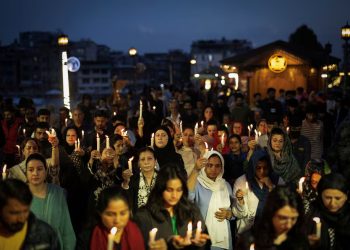 Terrorismo: Militantes na Caxemira indiana separam homens de mulheres e crianças antes de abrir fogo