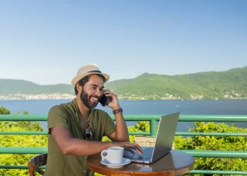 Turismo: Brasil firma parceria para atrair nômades digitais de todo o mundo