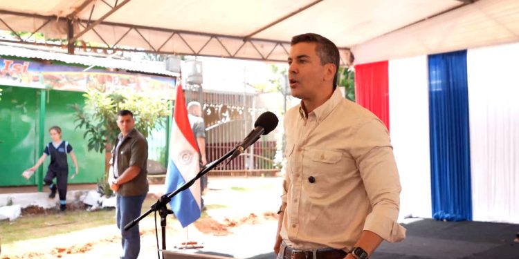 Paraguai: Presidente exige respeito após suposta espionagem da Abin