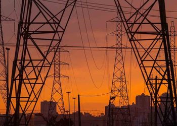 Aneel: Conta de luz terá bandeira amarela em maio