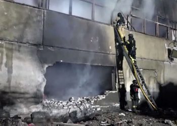 Ucrânia: Forças russas lançam bombardeio com duração de 1 hora em Kharkiv