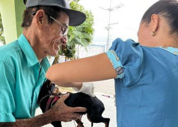 Anchieta: Vacinação contra a raiva segue no interior