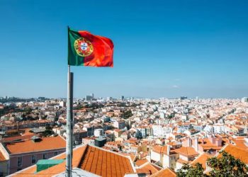 Portugal: Milhares de imigrantes serão notificados para que deixem o país