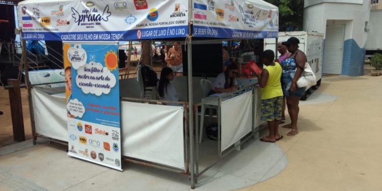 Anchieta: Pulseira nas crianças para evitar que se percam nas praias