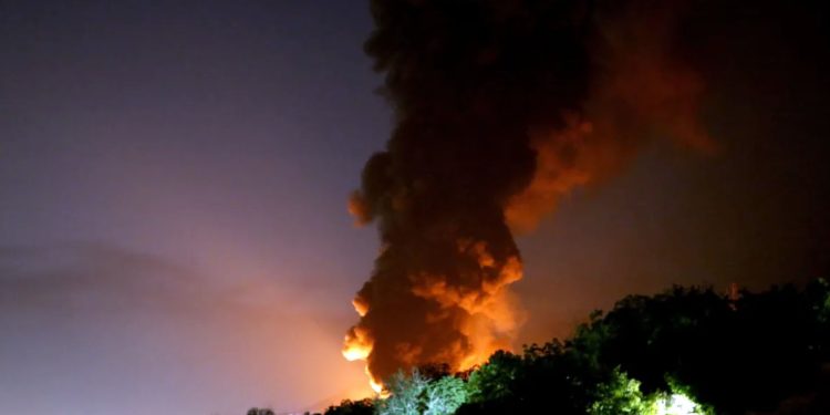 Oriente Médio: AIEA afirma que usina nuclear iraniana foi danificada em ataque israelense