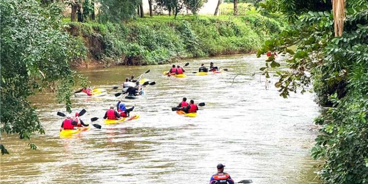 Meio Ambiente: Descida do Rio Benevente entre Alfredo Chaves e Anchieta contou com 80 caiaques