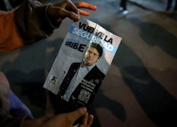 Miguel Uribe: Pré-candidato à presidência da Colômbia é baleado em Bogotá