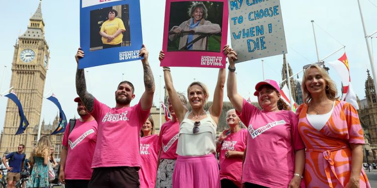 Reino Unido: Parlamento vota a favor da morte assistida