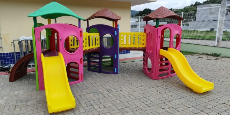 Alfredo Chaves: Escolas municipais ganham playgrounds
