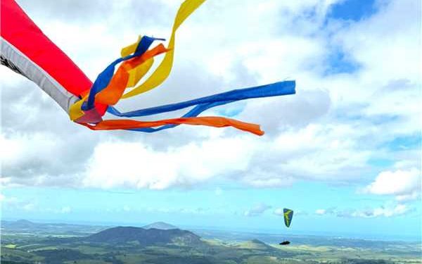 Alfredo Chaves: Final do Brasileiro de Parapente agita o final de semana