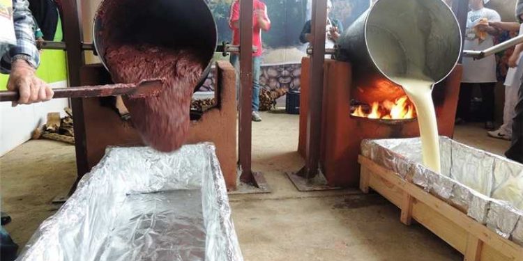 Alfredo Chaves: 50ª Festa da Banana e do Leite terá shows e a tradicional Virada dos Tachos