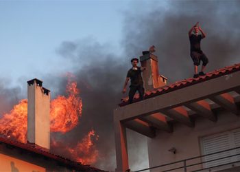 Clima: Grécia combate incêndios florestais em todo o país e evacua aldeias