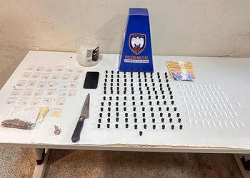 Guarapari: PM apreende entorpecentes e detém suspeito de gerenciar tráfico