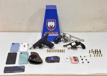 Guarapari: Polícia Militar apreende armas, drogas e recupera veículo furtado