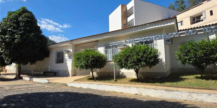 Alfredo Chaves: Prefeitura firma parceria com a Casa Lar Aconchego do Idoso e garante doação de fraldas