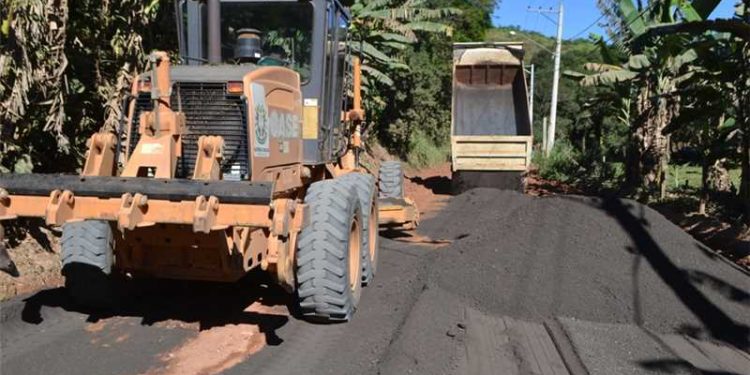 Alfredo Chaves: Prefeitura prioriza manutenção de estradas já beneficiadas com Revsol