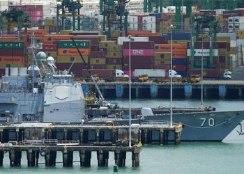Objetivo: Autoridades e especialistas questionam o aumento das forças dos EUA no Caribe
