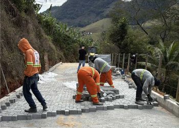 Alfredo Chaves: Pavimentação chega na estrada de acesso à rampa de voo livre