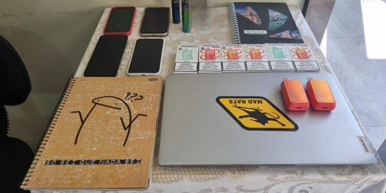 Iconha: Polícia Civil prende casal por contrabando de cigarros eletrônicos e apreende adolescente