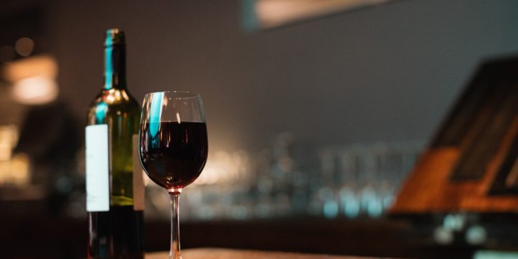 Anchieta: Festival Iriri Vinhos e Abraços reúne rótulos internacionais e atrações culturais