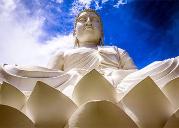 Turismo: Conheça o Mosteiro Zen de Ibiraçu e a segunda maior estátua de Buda do mundo