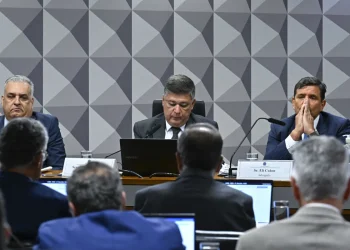 Congresso Nacional: CPMI do INSS encaminha ao STF pedido de prisão preventiva contra 21 pessoas