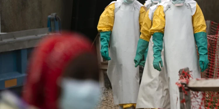 Congo: Casos de ebola aumentam e autoridades correm para conter a disseminação do surto
