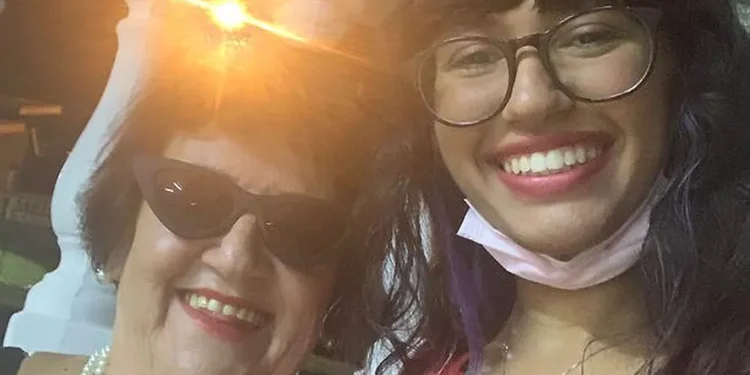Colegas de quarto: Idosos e jovens têm dividido apartamento em meio a alta dos aluguéis