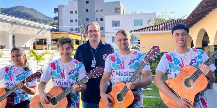Alfredo Chaves: Orquestra de Violões alfredense presente no Festival Nostra Cultura