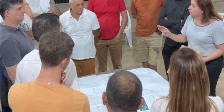 Alfredo Chaves: Prefeitura apresenta obra de drenagem e pavimentação na estrada do Gavião