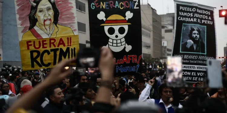 Peru: Presidente declara estado de emergência para combate à criminalidade