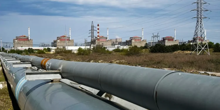 Usina nuclear: Zelenskiy e chefe da agência atômica da ONU alertam sobre risco elevado