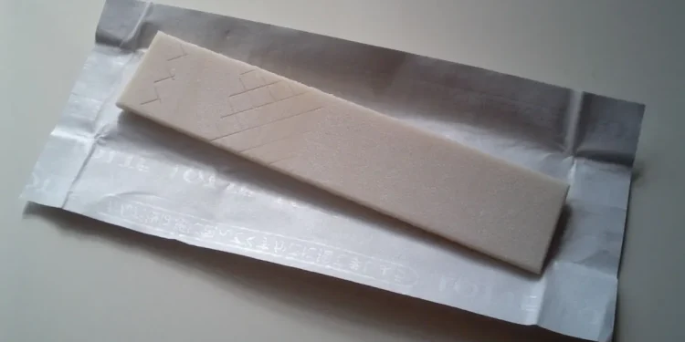 Estudo: Chiclete feito de feijão reduz 95% das infecções por gripe e herpes