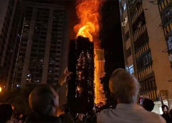 Hong Kong: Incêndio mata pelo menos 44 pessoas em torres residenciais e deixa 279 desaparecidos