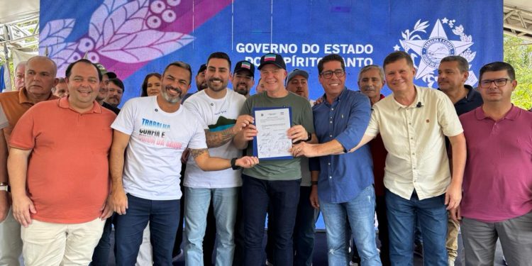 Espírito Santo: Governador entrega pavimentação do acesso ao Monte Aghá