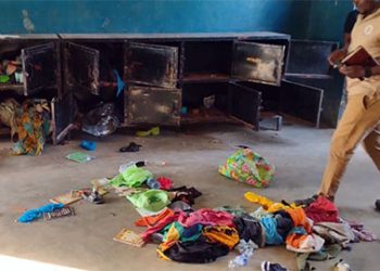 Nigéria: Homens armados sequestram mais de 200 crianças e 12 professores em ataque à escola católica