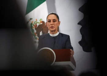 México: Presidente abre queixa contra agressor após sofrer assédio sexual