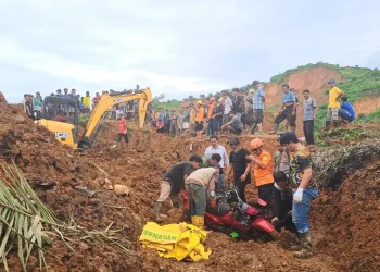 Ásia: Terremoto e tsunami deixam pelo menos 248 mortos na Indonésia e inundações atingem a Tailândia