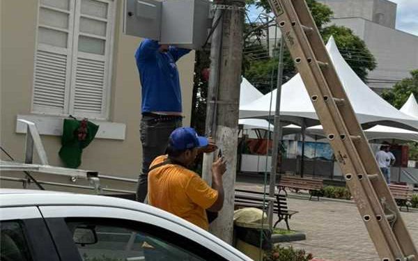 Alfredo Chaves: Natal Som e Luz com segurança reforçada com videomonitoramento