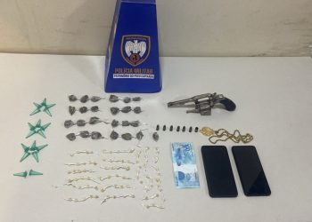 Guarapari: Ação policial resulta na apreensão de arma, munições e drogas