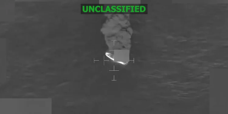 Pacífico: EUA fazem novo ataque a embarcação e deixa mais quatro mortos