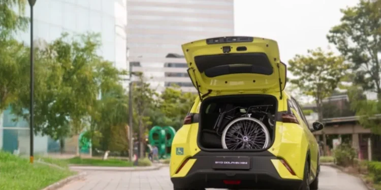 Carro elétrico para PcD: quem pode comprar e quais as regras?