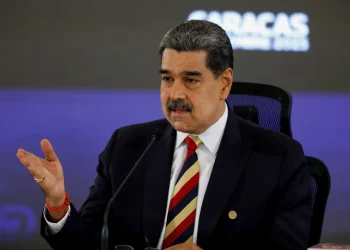 Mundo: Maduro agradece apoio russo e pede ajuda de americanos para conter tensão