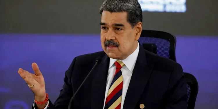 Mundo: Maduro agradece apoio russo e pede ajuda de americanos para conter tensão