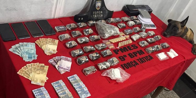 Cachoeiro de Itapemirim: Força Tática apreende drogas e prende traficantes