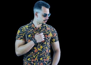 Anchieta: Léo Zanol agita a Praia do Coqueiro neste domingo (18)