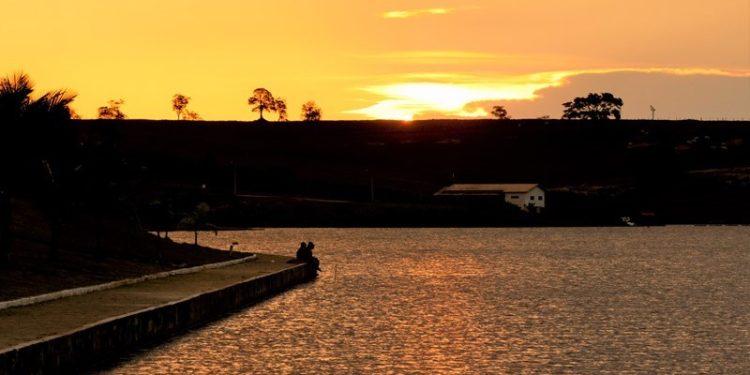 Turismo: Três balneários imperdíveis para conhecer no norte do Espírito Santo