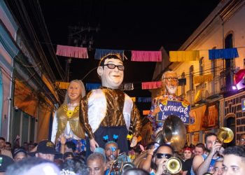 Turismo: Carnaval de Santa Leopoldina traz a festa capixaba dos bonecos gigantes
