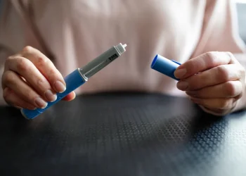 Anvisa: Agência investiga 65 mortes relacionadas ao uso de canetas emagrecedoras