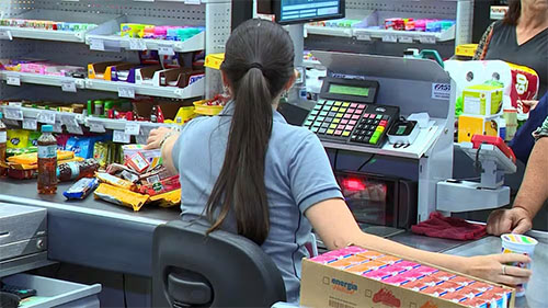 Agora é lei: ES é o único estado a fechar supermercados aos domingos